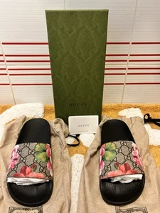 Nuevo Gucci GG Bloom Supreme Floral Slides Para Mujer Talla 35 EE. UU. 5 Auténtico - Imagen 1 de 5