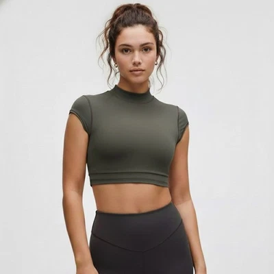 Camiseta Recortada Lululemon Wunder Train Gris Oliva 12 Atletismo Gimnasio Yoga Everlux Foto 1 de 4