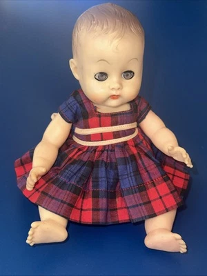 复古 Vogue 娃娃 Ginnette 婴儿娃娃 8 英寸 — 第 1/4 张图片