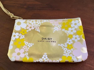 Marc Jacobs Gold Daisy Makeup Cosmetic Bag Zipper Case Shiny Floral Flowers - Picture 1 of 14
