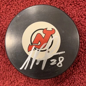 ANTON VOLCHENKOV NHL Signed Autograph New Jersey Devils PUCK *FREE SHIPPING - Picture 1 of 1