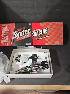 ACTION 1:24 DIECAST FUNNY CARS 1998 MUSTANG CASTROL SYNTEC TONY PEDREGON 1 /1200 - Picture 1 of 11