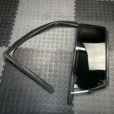 Ford Flex 2009-2019 puerta trasera izquierda lado del conductor cuarto ventana ventilación vidrio OEM Foto 1 de 4