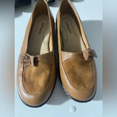 Mocasines con acento de arco Foto 1 de 4