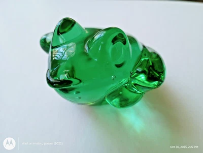 Vintage Green Art Glass Frog Paperweight Figurine Modernist Art Deco - Image 1 of 4