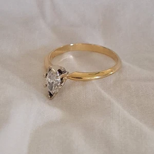 Anillo de compromiso marquesa de diamantes de oro amarillo de 14 quilates tamaño 7 de aproximadamente 5 quilates - Imagen 1 de 7