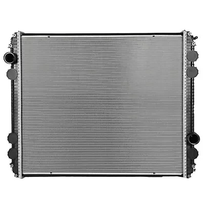 Radiator For 2004 Sterling Truck AT9500 - Imagem 1 de 4