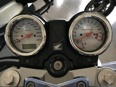 Per HONDA CB 600F HORNET  Anelli Alluminio Strumenti Strumentazione 2 pezzi Foto 1 de 4