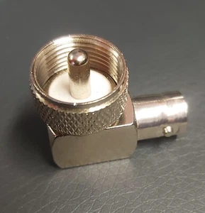 Adaptador/conector PL259 a BNC hembra ángulo recto Ham/CB/escáner - Imagen 1 de 2