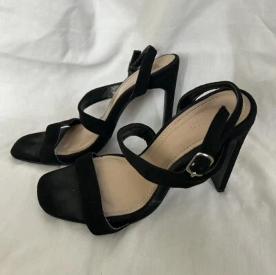 FOREVER 21 Women's 7.5 Black Faux Suede Strap Block High Heel Sandal Open Toe - Image 1 of 4