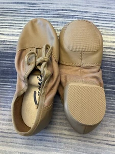 Capezio Women’s split sole jazz dance shoes Tan Leather 6 M - Picture 1 of 2