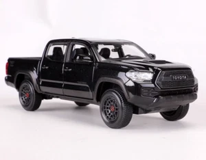 Camión pickup Maisto 1:27 negro 2023 Tacoma TRD PRO modelo coche diecast metal - Imagen 1 de 6