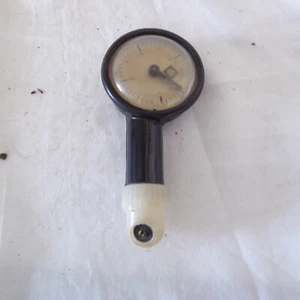 Vintage GDR Air Tester (KK155) - Picture 1 of 8