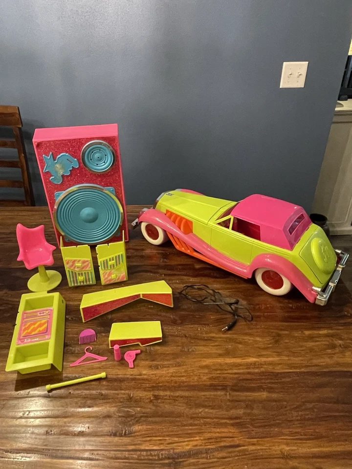 Juego de Coche y Backstager Vintage Años 80 Jem and The Holograms Roadster ¡RADIO FUNCIONA! Foto 1 de 4