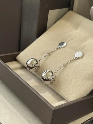 Brincos de ouro branco 18k com gota de bola “G” Gucci com caixa excelente estado RARO - Imagem 1 de 4