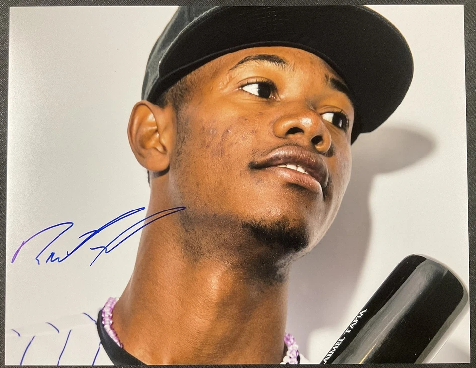 Foto autografiada firmada por RAIMEL TAPIA 11x14 de los Colorado Rockies Foto 1 de 2