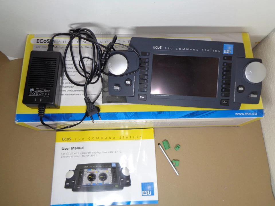 ESU 50200, ECoS 2 Zentrale, 15-21 Volt einstellbar, OVP., getestet, Kleinteile - Bild 1 von 4