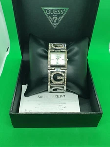 señoras guess cristal juego reloj pulsera, cara plateada, en su caja original.w13074l1 - Imagen 1 de 11