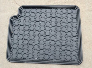 2010 OEM Toyota All Weather Rubber Floormat OEM Rear pu320-12009-02 Floor Mat - Picture 1 of 2
