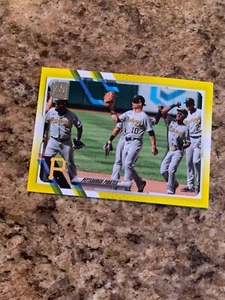 Pittsburgh Pirates  Team Card 2021 Topps Yellow Walgreens SP Parallel # 251  - Picture 1 of 1