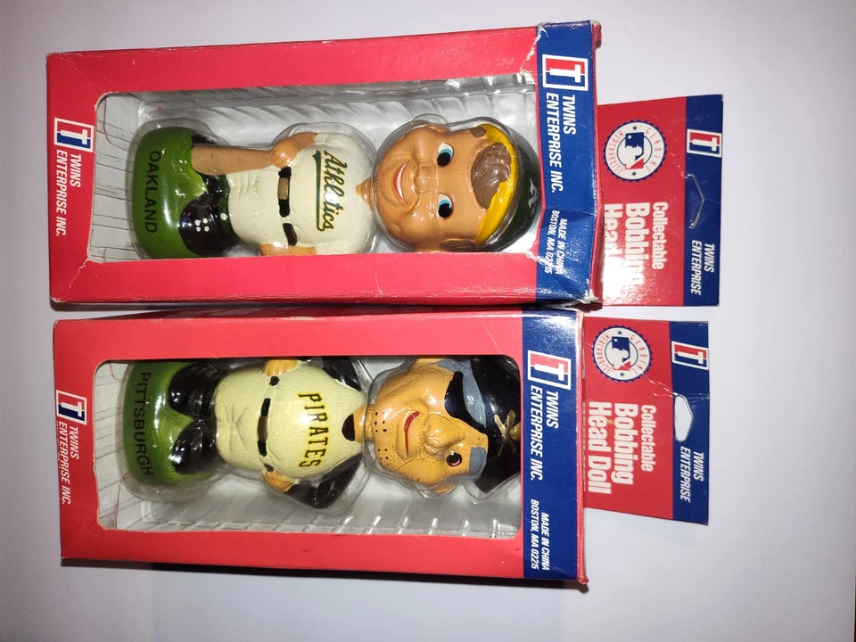 Bola de beisebol vintage Oakland Athletics A’s And Pirates Nodder Bobblehead MLB  - Imagem 1 de 3