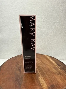 Mary Kay CC Cream Light to Medium 072823 NEW New - Picture 1 of 4