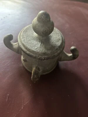 "Antigua línea de ropa poste tapa enganche 2"" poste superior 4 ganchos vintage rústico hierro fundido" Foto 1 de 4