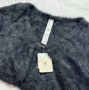 Cárdigan corto Fabletics Mini suéter difuso para mujer mediano acogedor Mobwife Y2K gótico - Imagen 1 de 6