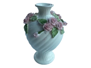 Vintage St Michael Roses Floral Vase 1980,s (5982/5105) Very good condition. W1 - Picture 1 of 3