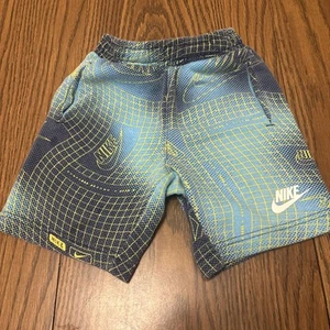 Nike Standard Fit Glow in the Dark Shorts Boys Small 4-5 Years Old - Picture 1 of 9