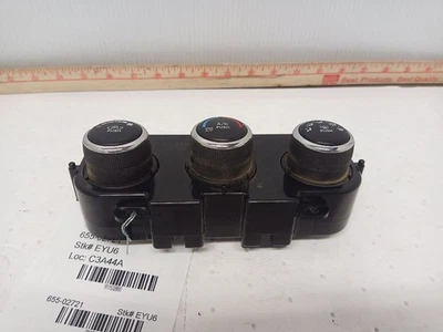Control de temperatura del tablero de Dodge Ram 1500 11532800 2014 Foto 1 de 4