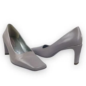 Enzo Angiolini Soft Lilac Heels 2in Leather Heels 5 1/2M - Picture 1 of 9