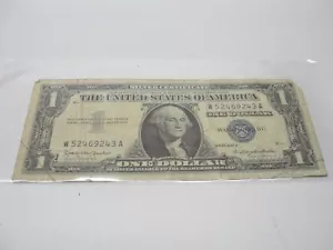 1957 BLUE LABEL ONE DOLLAR SILVER CERTIFICATE Z2156 - Picture 1 of 3