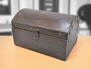 Vintage Wooden Storage Chest Box Original Old Hand Crafted Metal Fitted - Picture 1 of 7