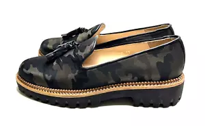 *JON JOSEF Green Camo Tassel Lug Sole Women's Loafers Size 39 Made in Spain - Picture 1 of 12