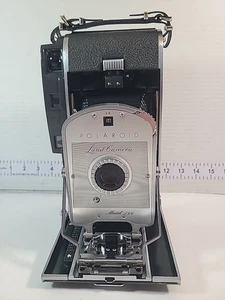 Polaroid Land Camera Model 150 With Case Flash Attachment Vintage Untested - Foto 1 di 19