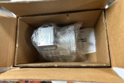 Leeson  Frame S56C  1/4 hp three phase motor - Image 1 of 4