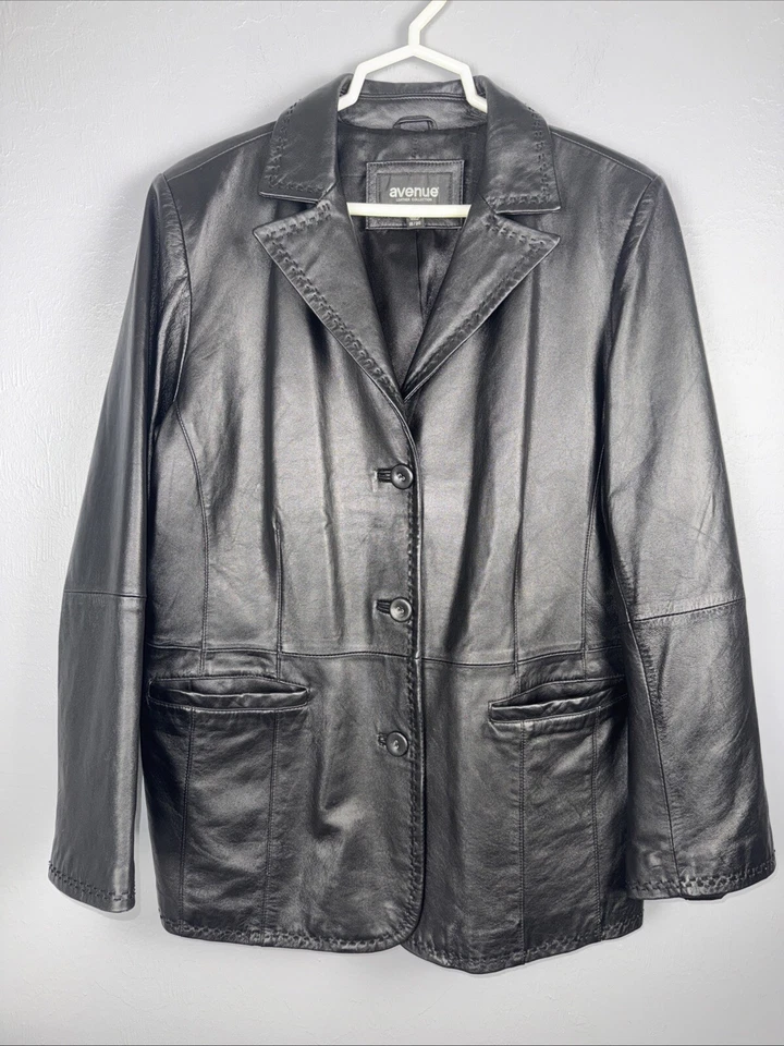 Chaqueta Blazer Avenue de Cuero para Mujer 18/20 Negra Abotonada Informal Con Bolsillos Foto 1 de 4