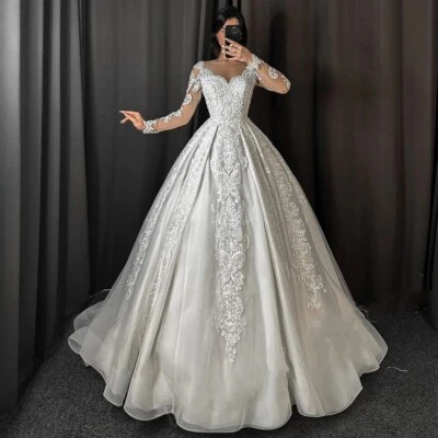 Classical Wedding Dresses Long Sleeves V Neck Vintage White Ivory Bridal Gowns - Image 1 of 4