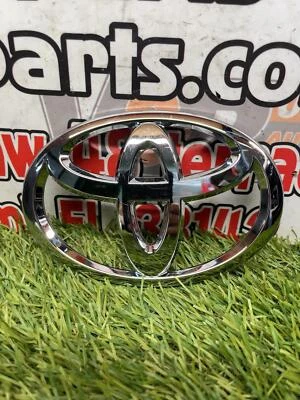 ✅ 2012 TOYOTA PRIUS EMBLEM PN:90975-02196 OEM - Image 1 of 4