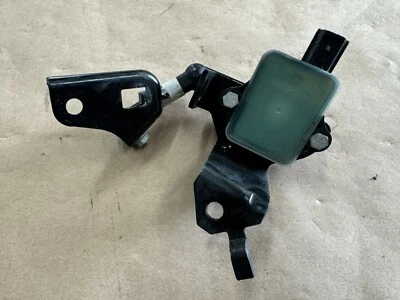 2020-2022 Ford Mustang GT500 Rear Magnetic Ride Control Sensor LH Driver - Imagem 1 de 4