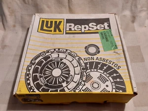 Toyota Tacoma 1995-2003 LuK 16-090 RepSet Clutch Kit - Picture 1 of 3