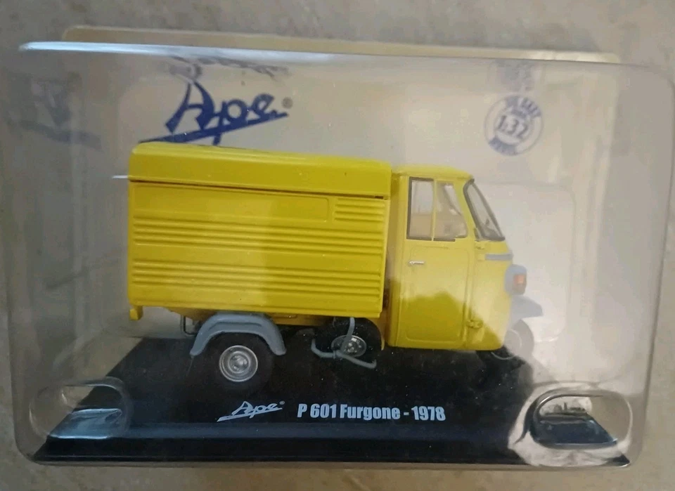 Italeri Hachette 1:32 Piaggio Ape P 601 Furgone per Märklin scala 1 nuovo & IMBA - Immagine 1 di 1