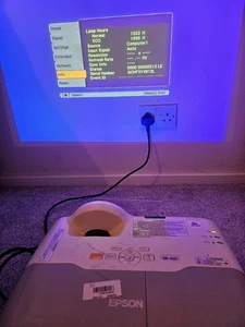 EPSON EB-420 3LCD PROJECTOR (22) - Picture 1 of 10