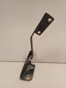 00 01 02 03 04 05 06 07 08 09 10 11 FORD FOCUS OEM RH Passenger HOOD HINGE - Picture 1 of 7