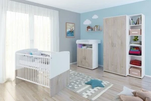 Babyzimmer Set Babybett Wickelkommode Wandregal Kleiderschrank Kinderzimmerset - Bild 1 von 8
