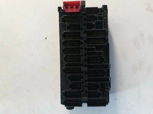 VW Sharan '98-99 1.9 TDI Caja De Fusibles 7M0937025 D 14A073DC - Imagen 1 de 8
