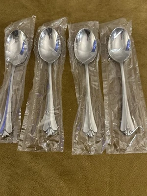 (4) SOUP SPOONS Oneida Community ROYAL FLUTE Stainless Flatware Glossy NEW - Image 1 of 4