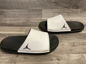 Nike Jordan Play Slide Size 11 Slides Sandal White Black DC9835-100 - Picture 1 of 10