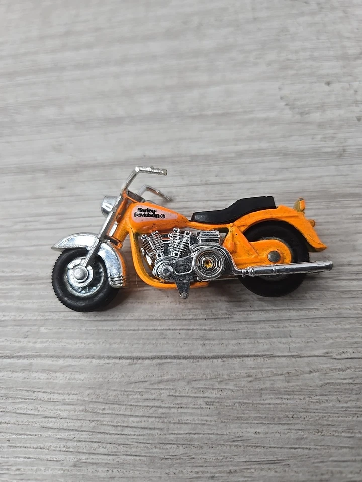 Винтажный 1980 спичечный коробок Harley Davidson мотоцикла #50 оранжевый литая краска износ - Изображение 1 из 4